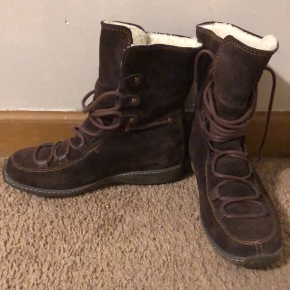 Timberland Pure Suede Boots - Picture 2 of 9